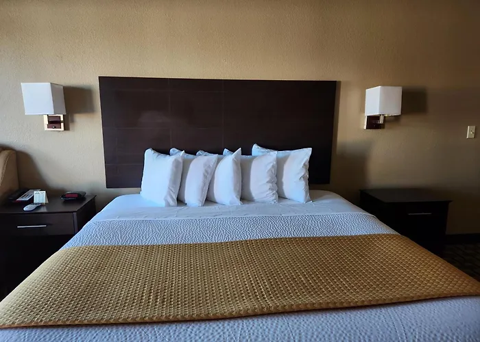 Days Inn By Wyndham Baytown East