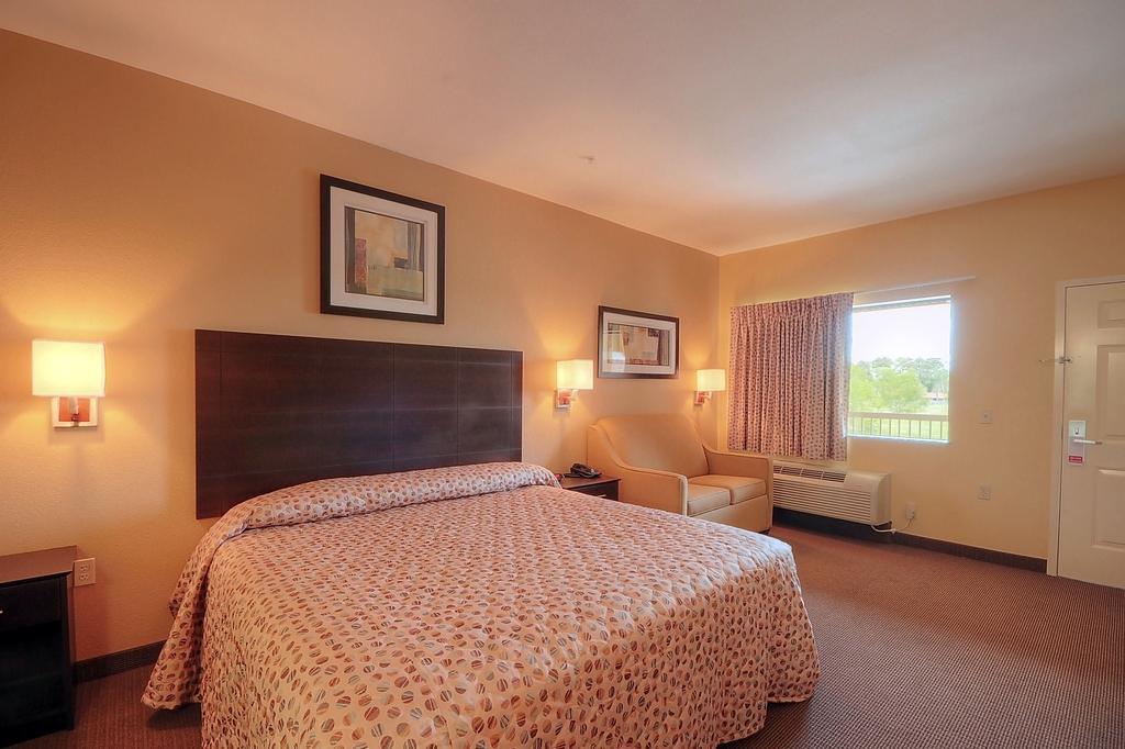 Hotel Days By Wyndham East
