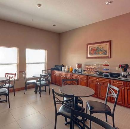 Days By Wyndham East Baytown