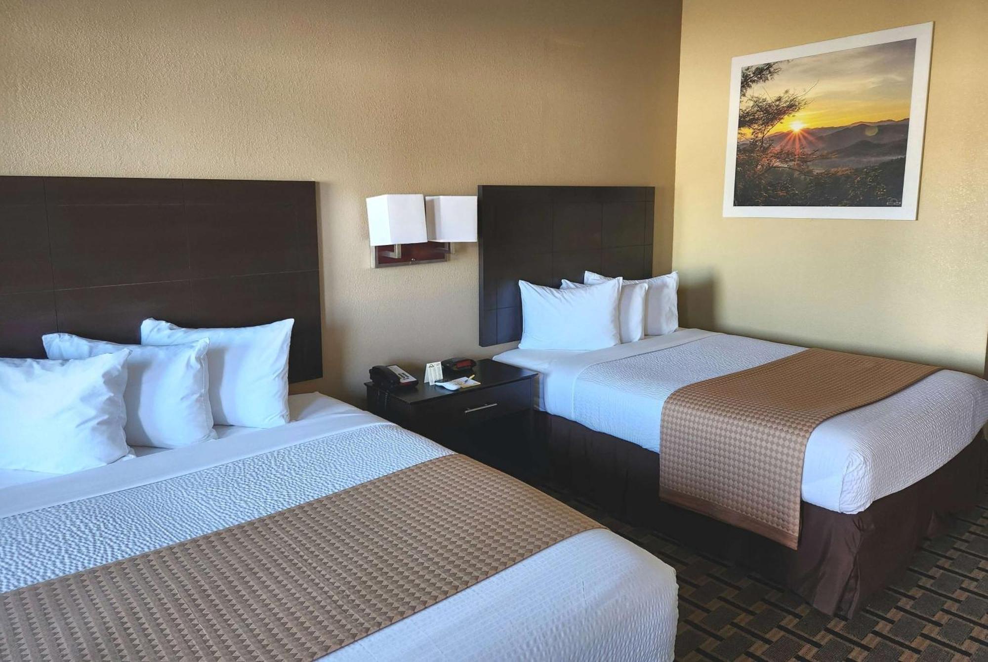 Days By Wyndham East Baytown