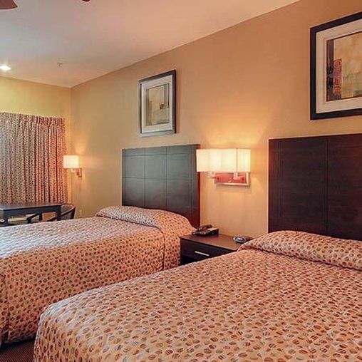 Days By Wyndham East 2*